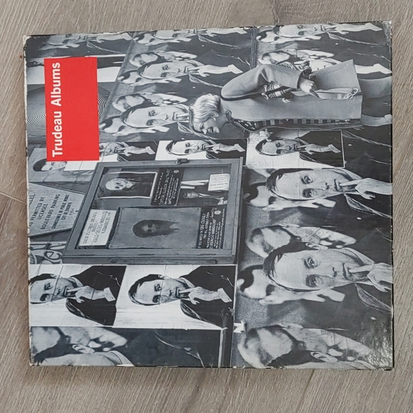 Trudeau l book l hardcover l box l in box l photo book l history - Picture 2 of 3